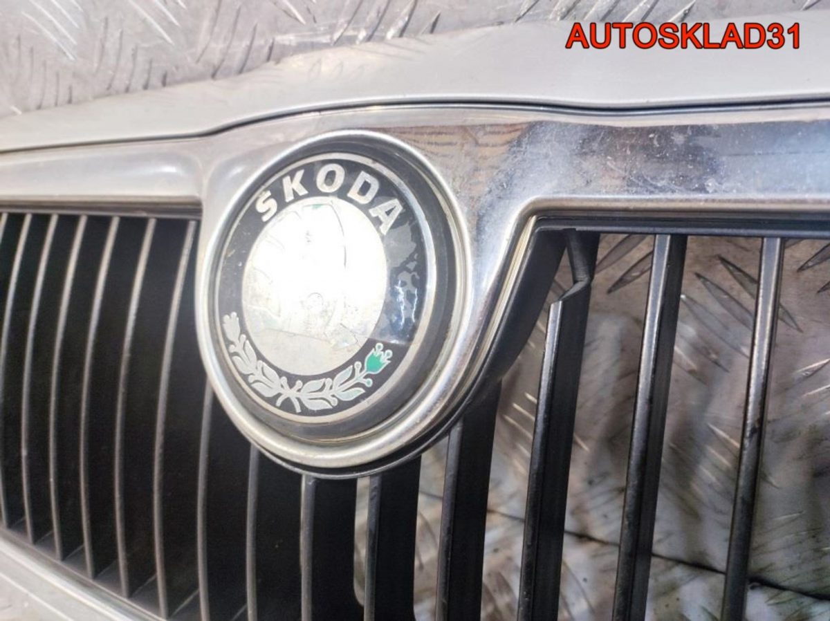 Решетка радиатора Skoda Octavia 1U0853651 - АвтоСклад31.рф - авторазборка контрактные б/у запчасти в г. Белгород