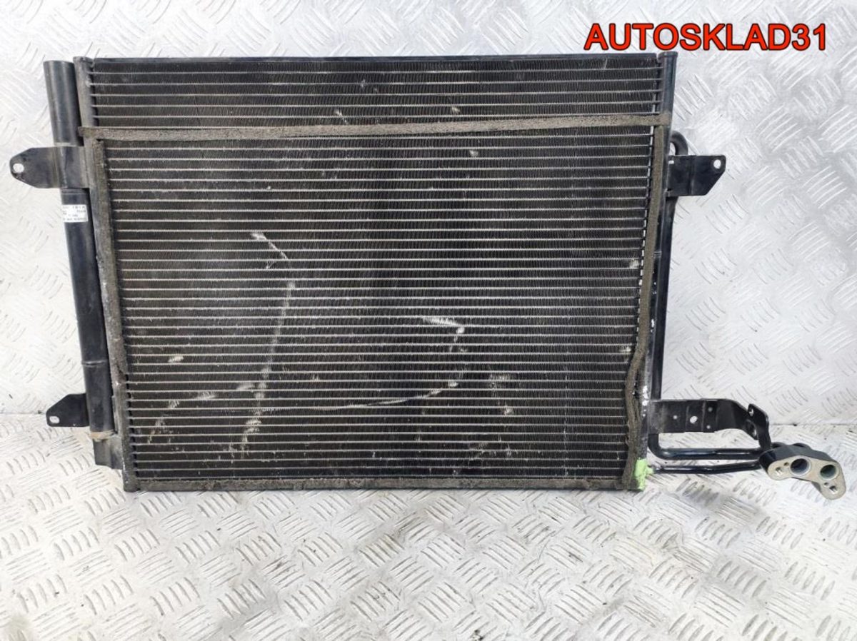 Радиатор кондиционера Volkswagen Touran 1T0820411B - АвтоСклад31.рф - авторазборка контрактные б/у запчасти в г. Белгород
