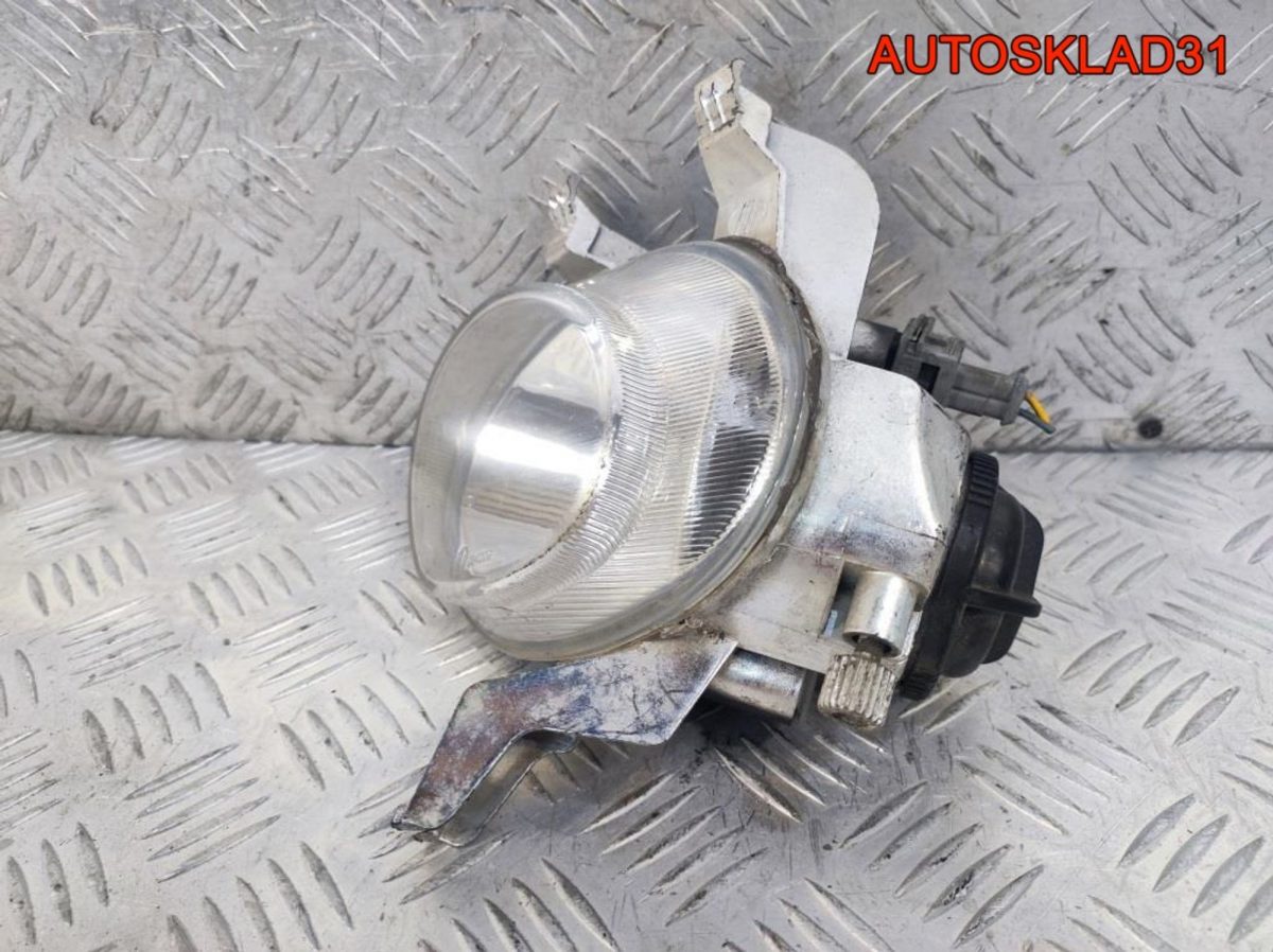 Фара противотуманная левая Peugeot 206 9635076180 - АвтоСклад31.рф - авторазборка контрактные б/у запчасти в г. Белгород