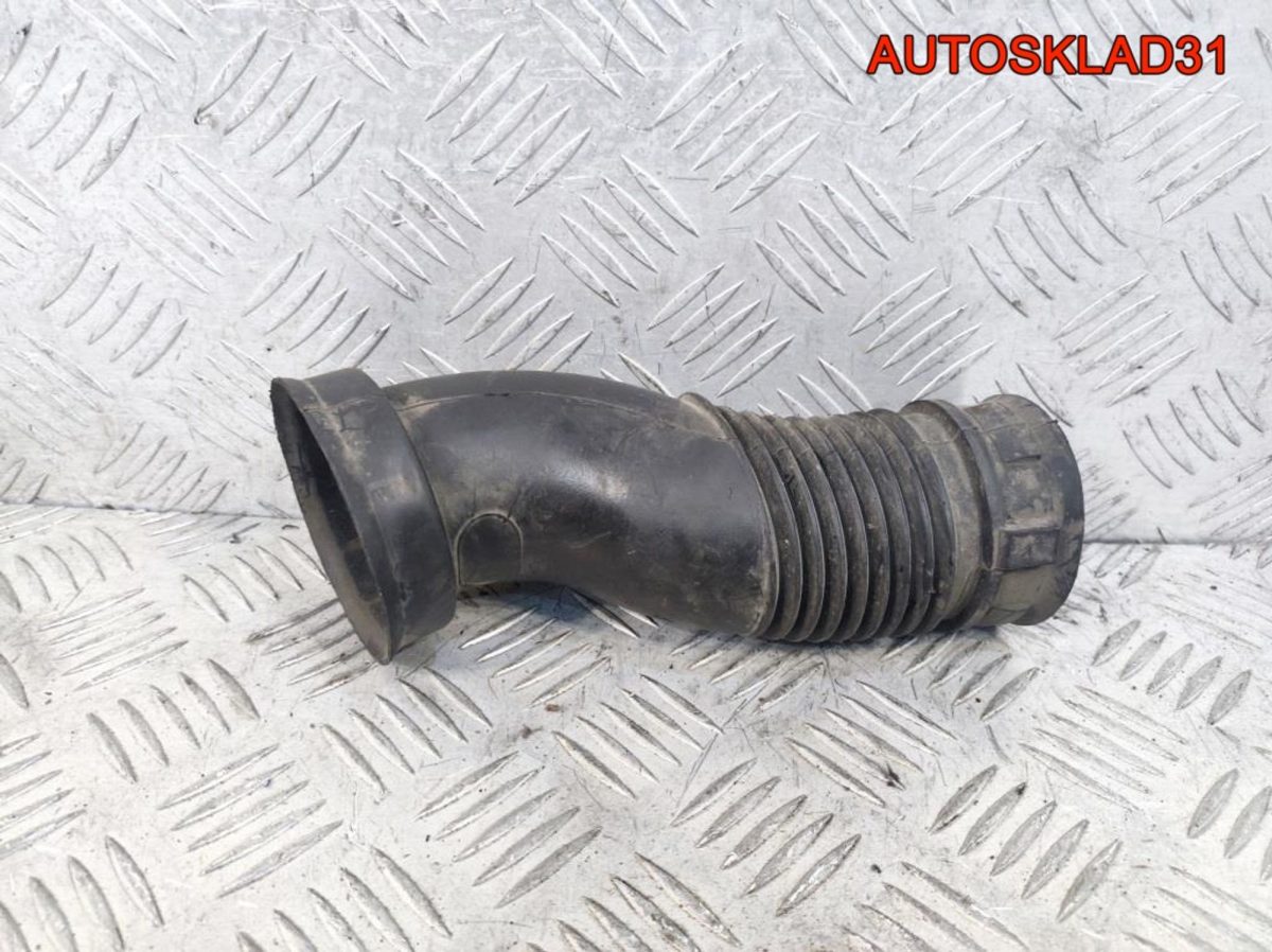 Патрубок воздуховода Opel Astra H 90531007 - АвтоСклад31.рф - авторазборка контрактные б/у запчасти в г. Белгород