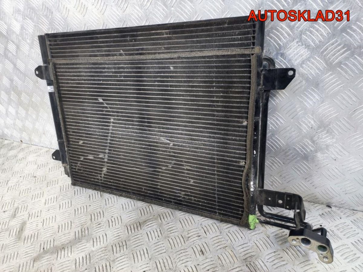 Радиатор кондиционера Volkswagen Touran 1T0820411B - АвтоСклад31.рф - авторазборка контрактные б/у запчасти в г. Белгород