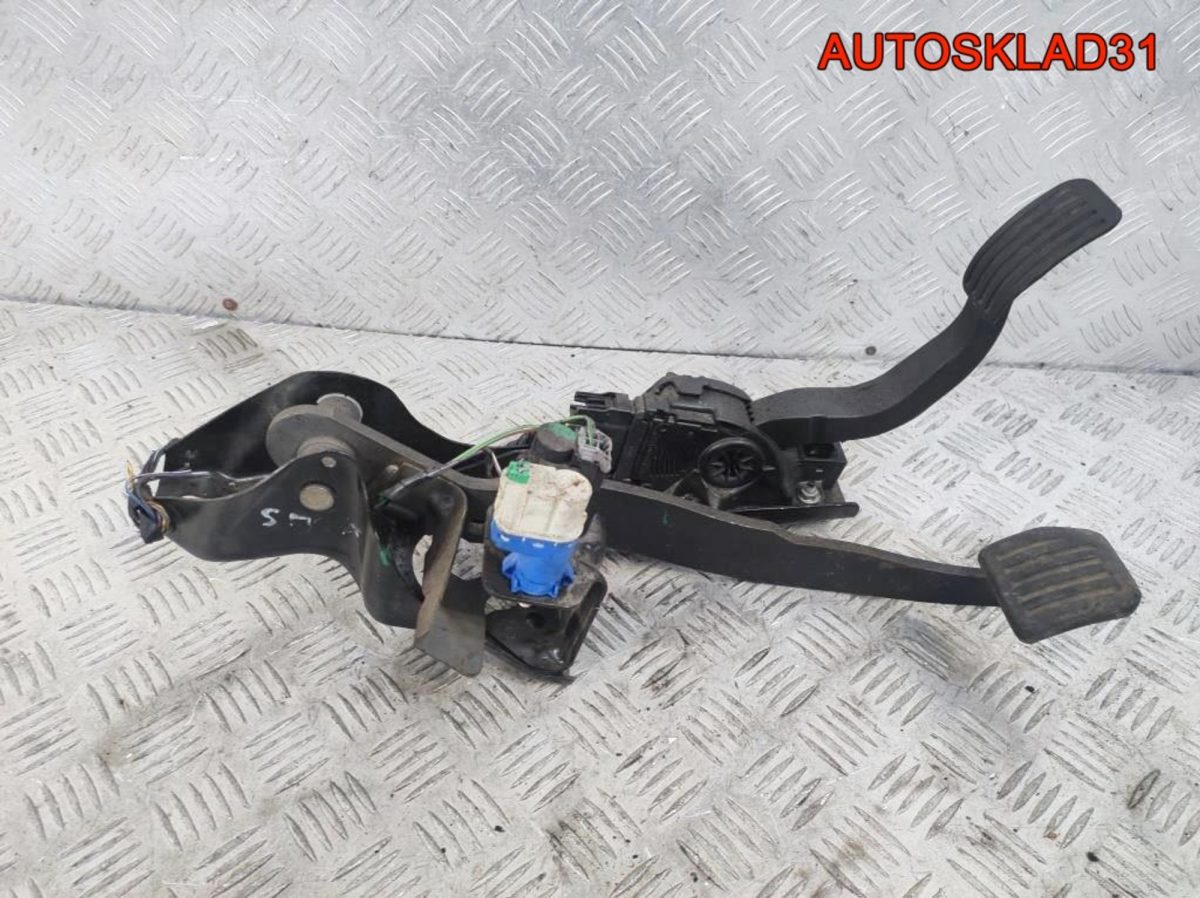 Блок педалей МКПП Ford S-MAX 6G929F836JC - АвтоСклад31.рф - авторазборка контрактные б/у запчасти в г. Белгород
