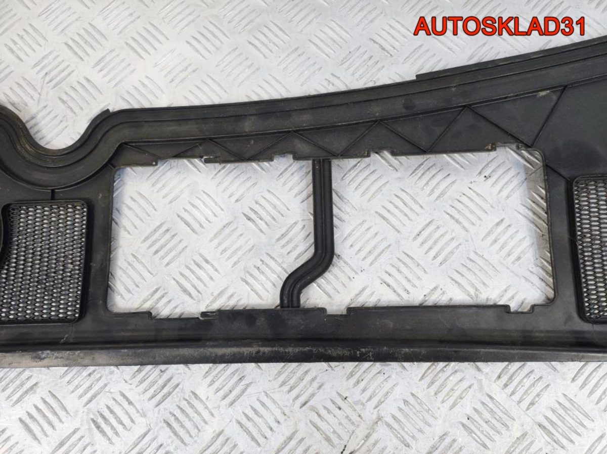 Решетка стеклоочистителя Audi A4 B6 8E1819417B - АвтоСклад31.рф - авторазборка контрактные б/у запчасти в г. Белгород