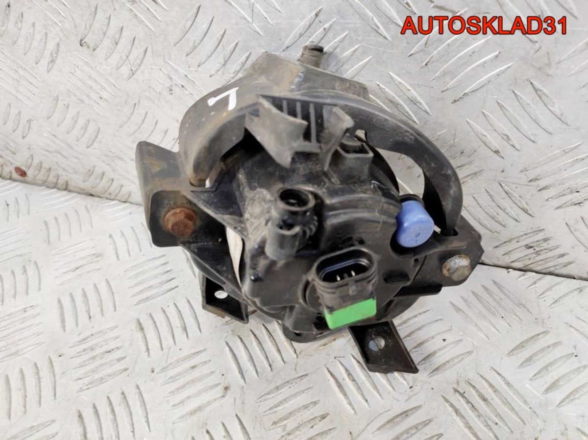 Фара противотуманная левая Nissan Qashqai 89206411 - АвтоСклад31.рф - авторазборка контрактные б/у запчасти в г. Белгород