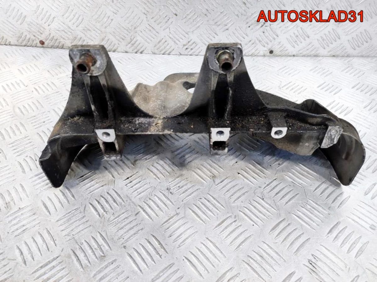 Экран тепловой VW Touran 2,0 BSX 06A133228P - АвтоСклад31.рф - авторазборка контрактные б/у запчасти в г. Белгород