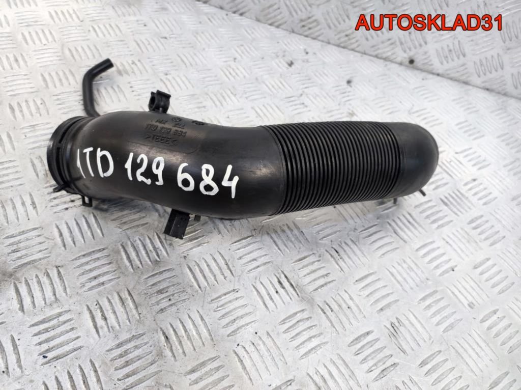 Патрубок воздушного фильтра VW Touran 1TD129684 - АвтоСклад31.рф - авторазборка контрактные б/у запчасти в г. Белгород Патрубок воздушного фильтра VW Touran 1TD129684 - АвтоСклад31.рф - авторазборка контрактные б/у запчасти в г. Белгород