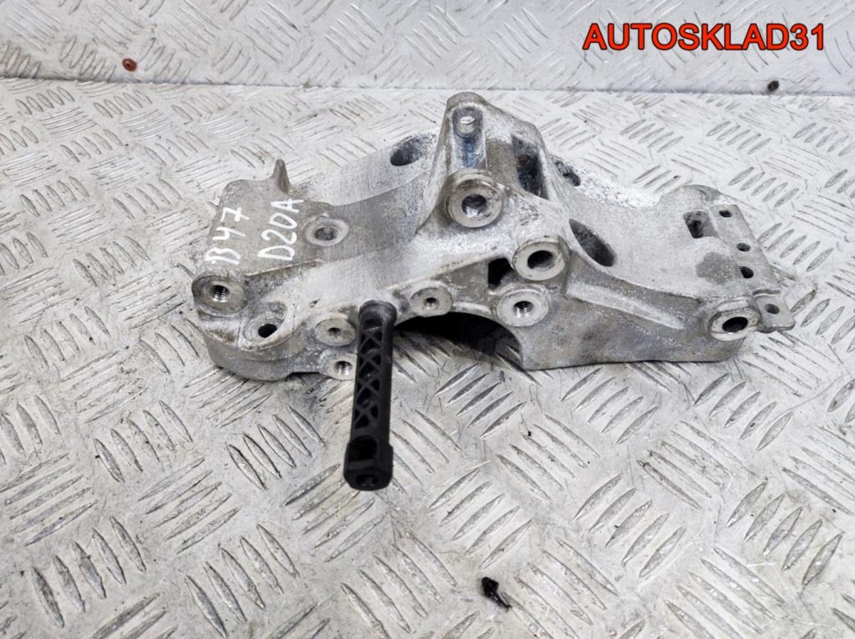 Кронштейн генератора BMW F30 В47D20A 11167619250 - АвтоСклад31.рф - авторазборка контрактные б/у запчасти в г. Белгород