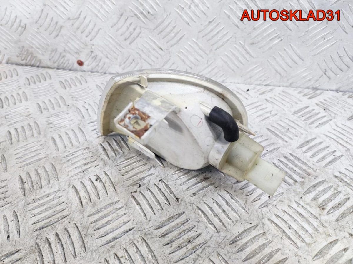 Указатель поворота правый белый Skoda Octavia A4 - АвтоСклад31.рф - авторазборка контрактные б/у запчасти в г. Белгород