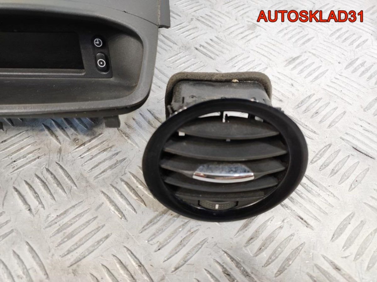 Накладка центральной консоли Opel Corsa D 13295122 - АвтоСклад31.рф - авторазборка контрактные б/у запчасти в г. Белгород