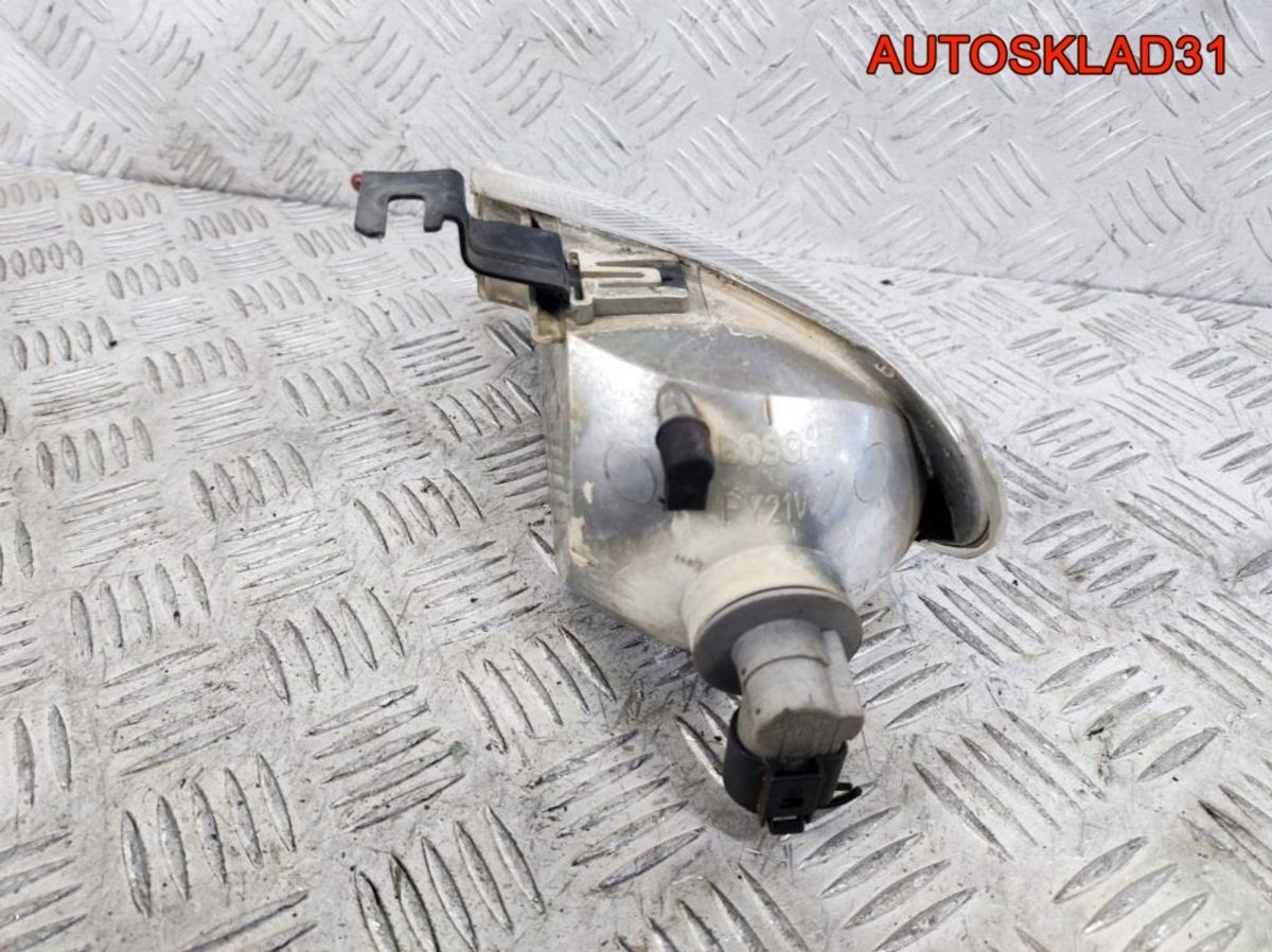 Указатель поворота правый VW Sharan 0311325002 - АвтоСклад31.рф - авторазборка контрактные б/у запчасти в г. Белгород