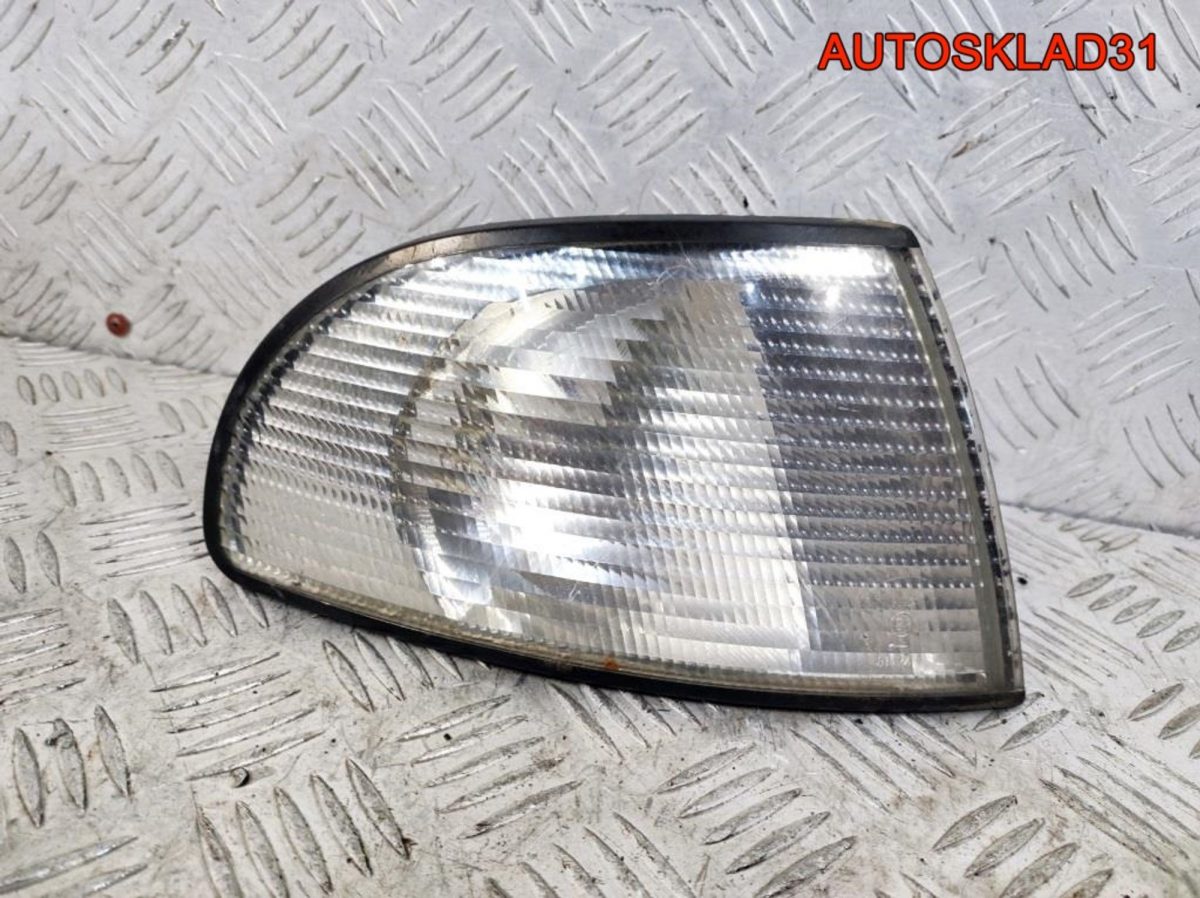 Указатель поворота правый Audi A4 B5 8D0953050A - АвтоСклад31.рф - авторазборка контрактные б/у запчасти в г. Белгород