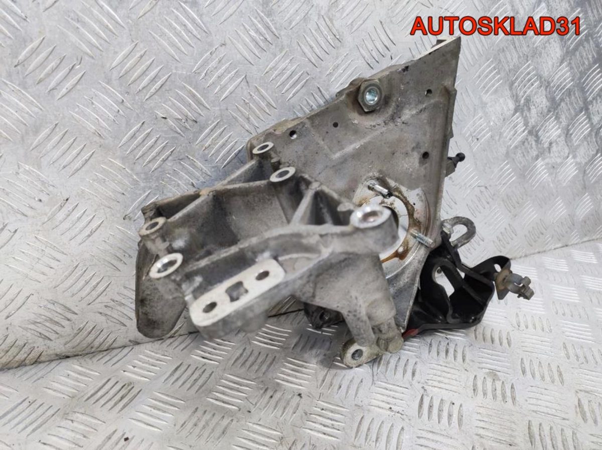 Кронштейн ТНВД Opel Astra J 2,0 A20DTH 55574721 - АвтоСклад31.рф - авторазборка контрактные б/у запчасти в г. Белгород
