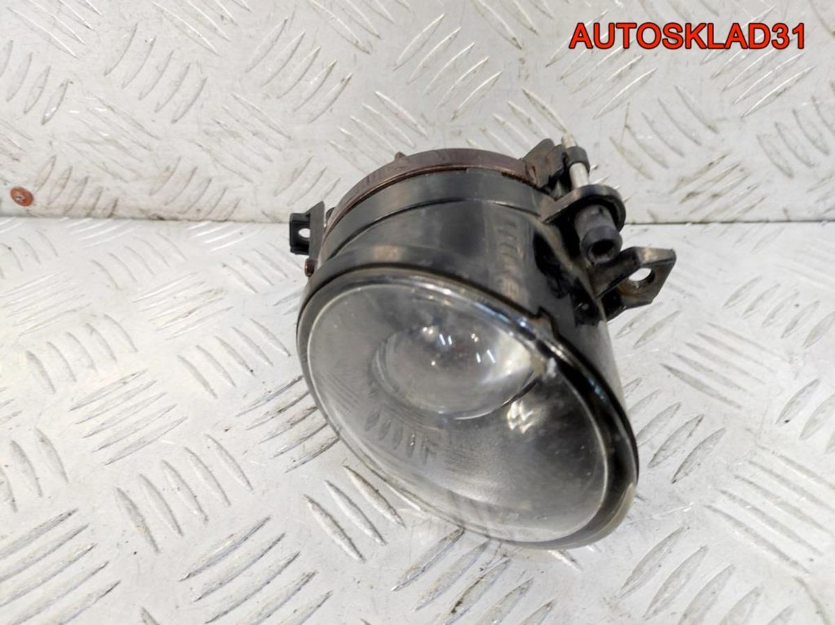 Фара противотуманная левая VW Touran 1T0941699C - АвтоСклад31.рф - авторазборка контрактные б/у запчасти в г. Белгород
