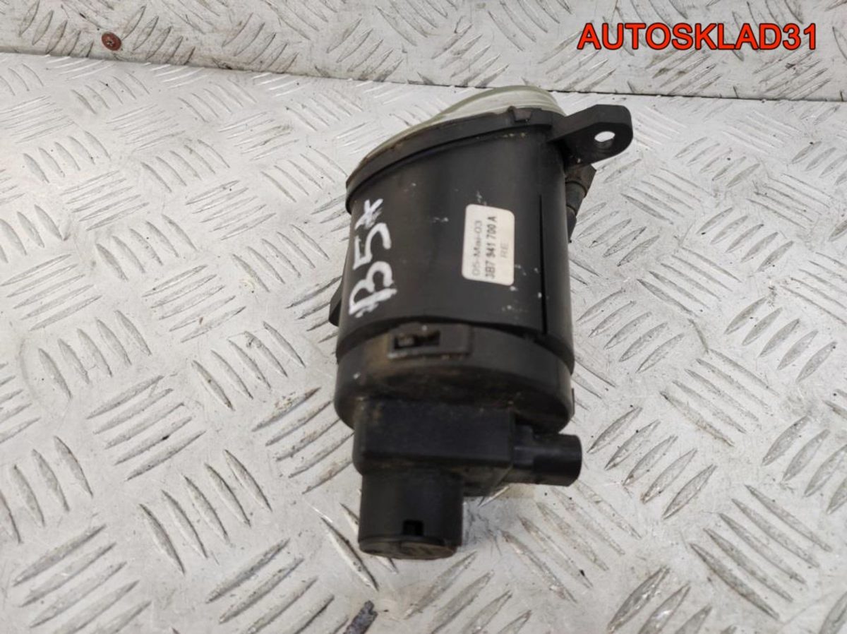 Фара противотуманная прав VW Passat B5 3B7941700A - АвтоСклад31.рф - авторазборка контрактные б/у запчасти в г. Белгород