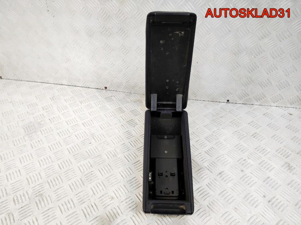 Подлокотник кожа Audi A4 B5 8D0864207 - АвтоСклад31.рф - авторазборка контрактные б/у запчасти в г. Белгород