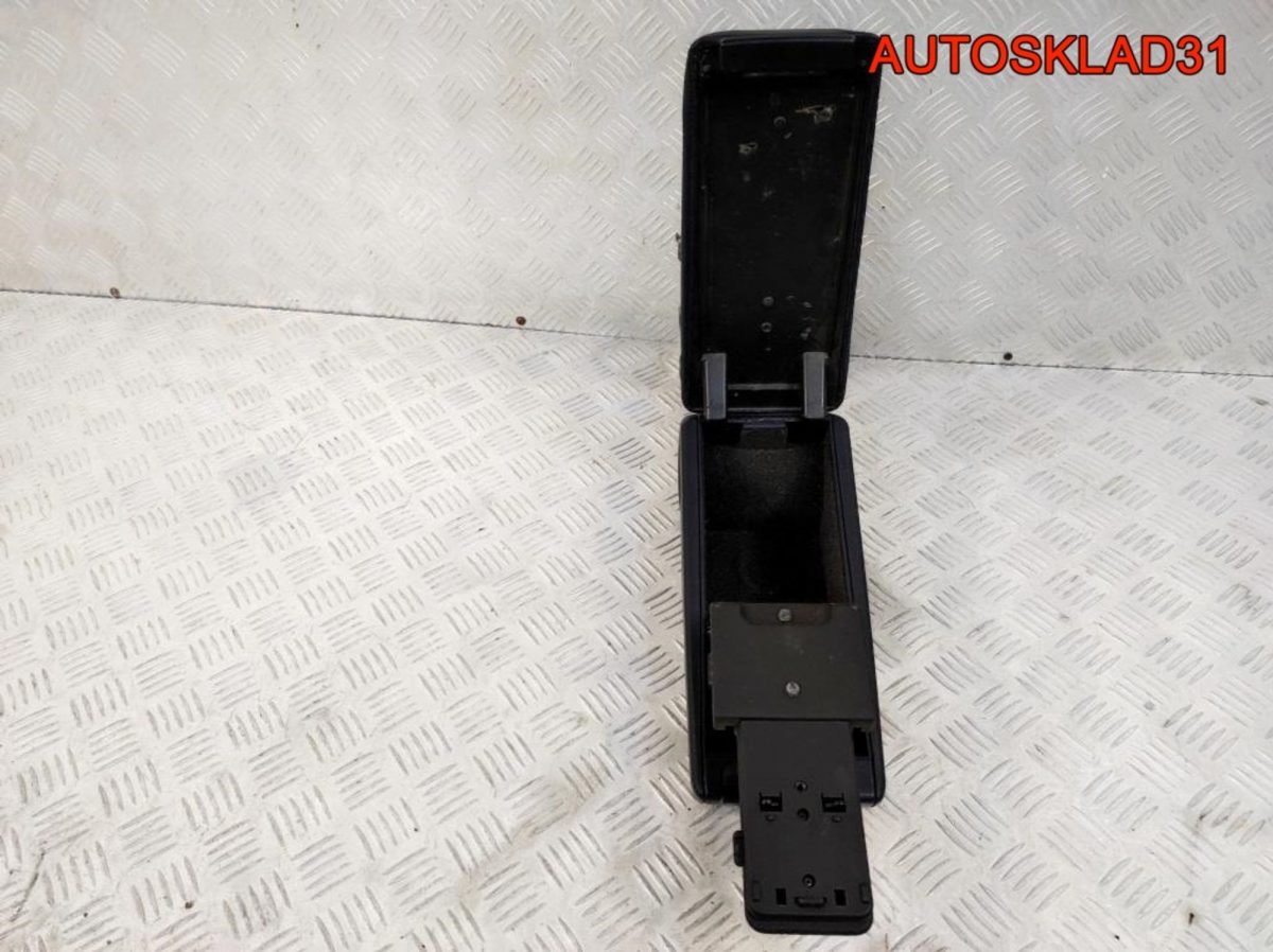 Подлокотник кожа Audi A4 B5 8D0864207 - АвтоСклад31.рф - авторазборка контрактные б/у запчасти в г. Белгород