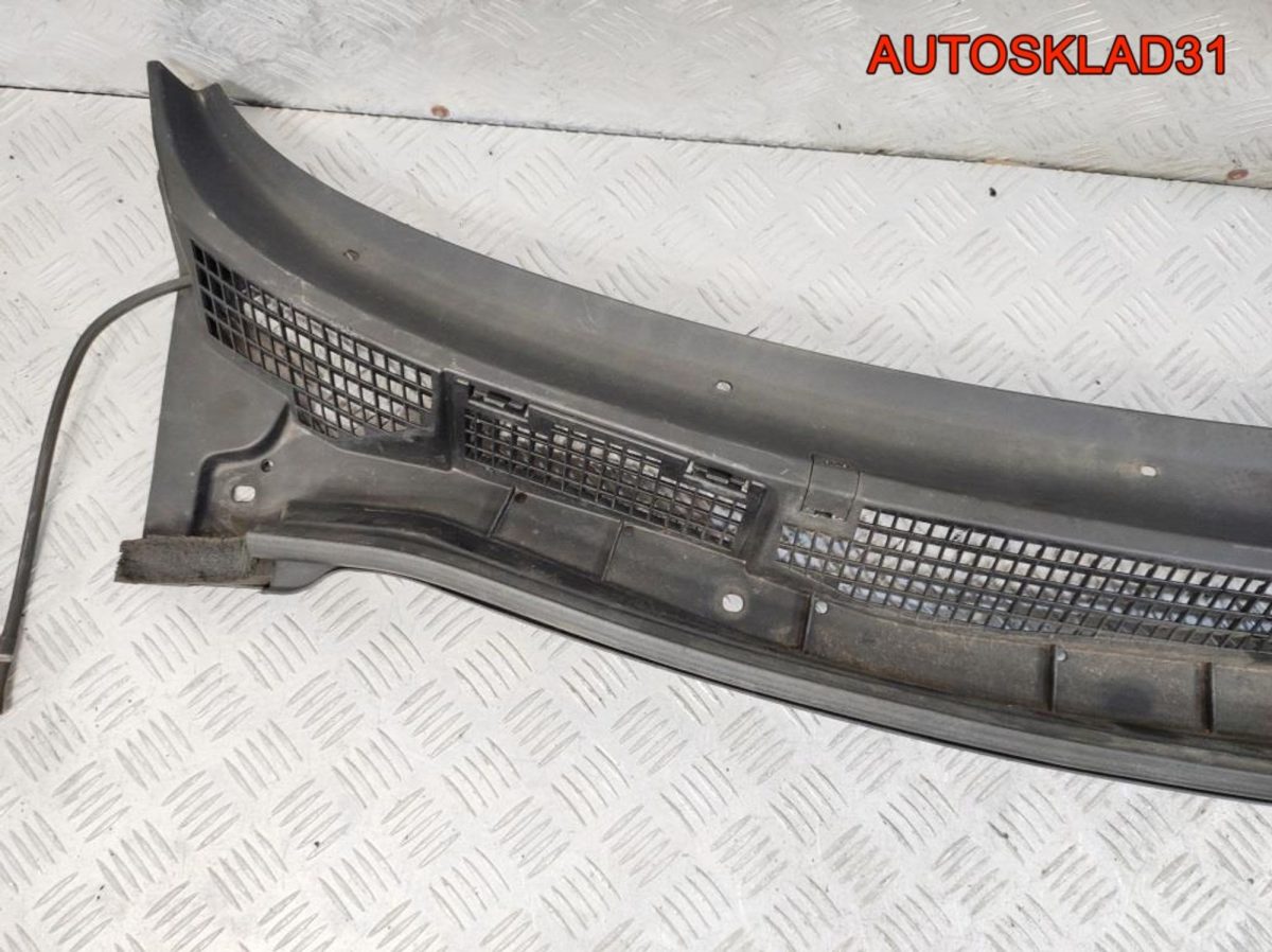 Решетка стеклоочистителя Nissan Qashqai 66862JD900 - АвтоСклад31.рф - авторазборка контрактные б/у запчасти в г. Белгород