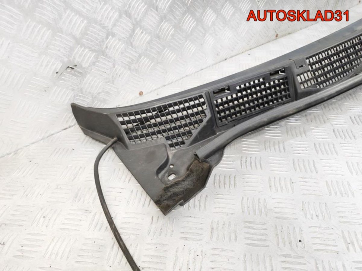 Решетка стеклоочистителя Nissan Qashqai 66862JD900 - АвтоСклад31.рф - авторазборка контрактные б/у запчасти в г. Белгород