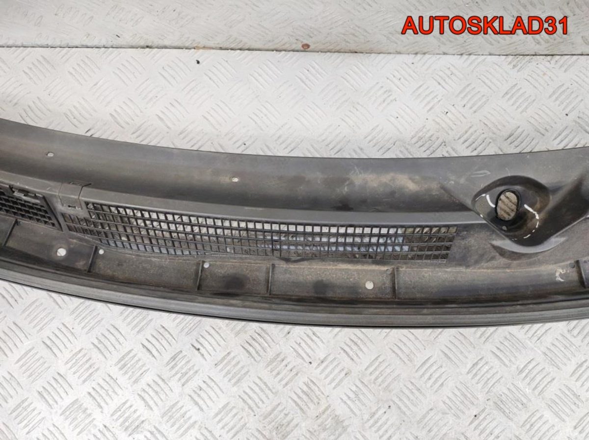 Решетка стеклоочистителя Nissan Qashqai 66862JD900 - АвтоСклад31.рф - авторазборка контрактные б/у запчасти в г. Белгород