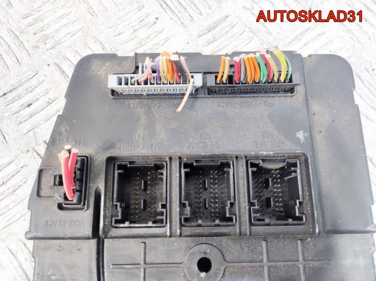 Блок комфорта Renault Megane 2 8200780028 - АвтоСклад31.рф - авторазборка контрактные б/у запчасти в г. Белгород