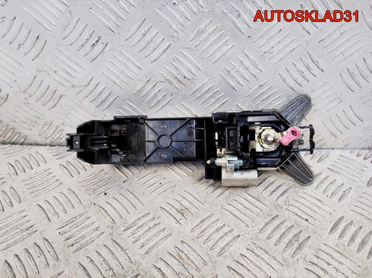 Ручка двери передняя левая Nissan Micra K12E - АвтоСклад31.рф - авторазборка контрактные б/у запчасти в г. Белгород
