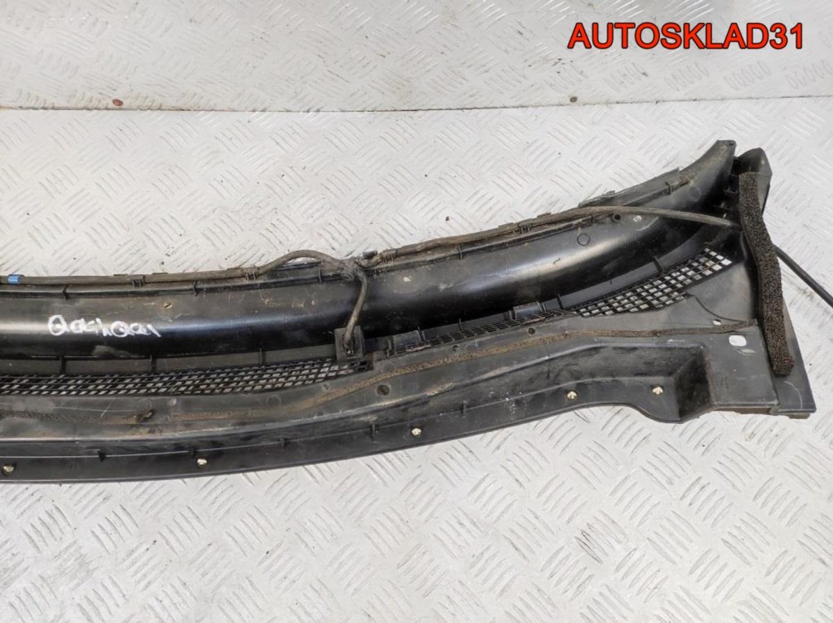 Решетка стеклоочистителя Nissan Qashqai 66862JD900 - АвтоСклад31.рф - авторазборка контрактные б/у запчасти в г. Белгород