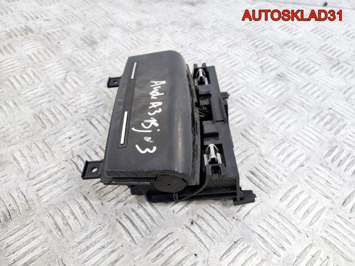 Пепельница передняя Audi A3 8P 8P0857951 - АвтоСклад31.рф - авторазборка контрактные б/у запчасти в г. Белгород