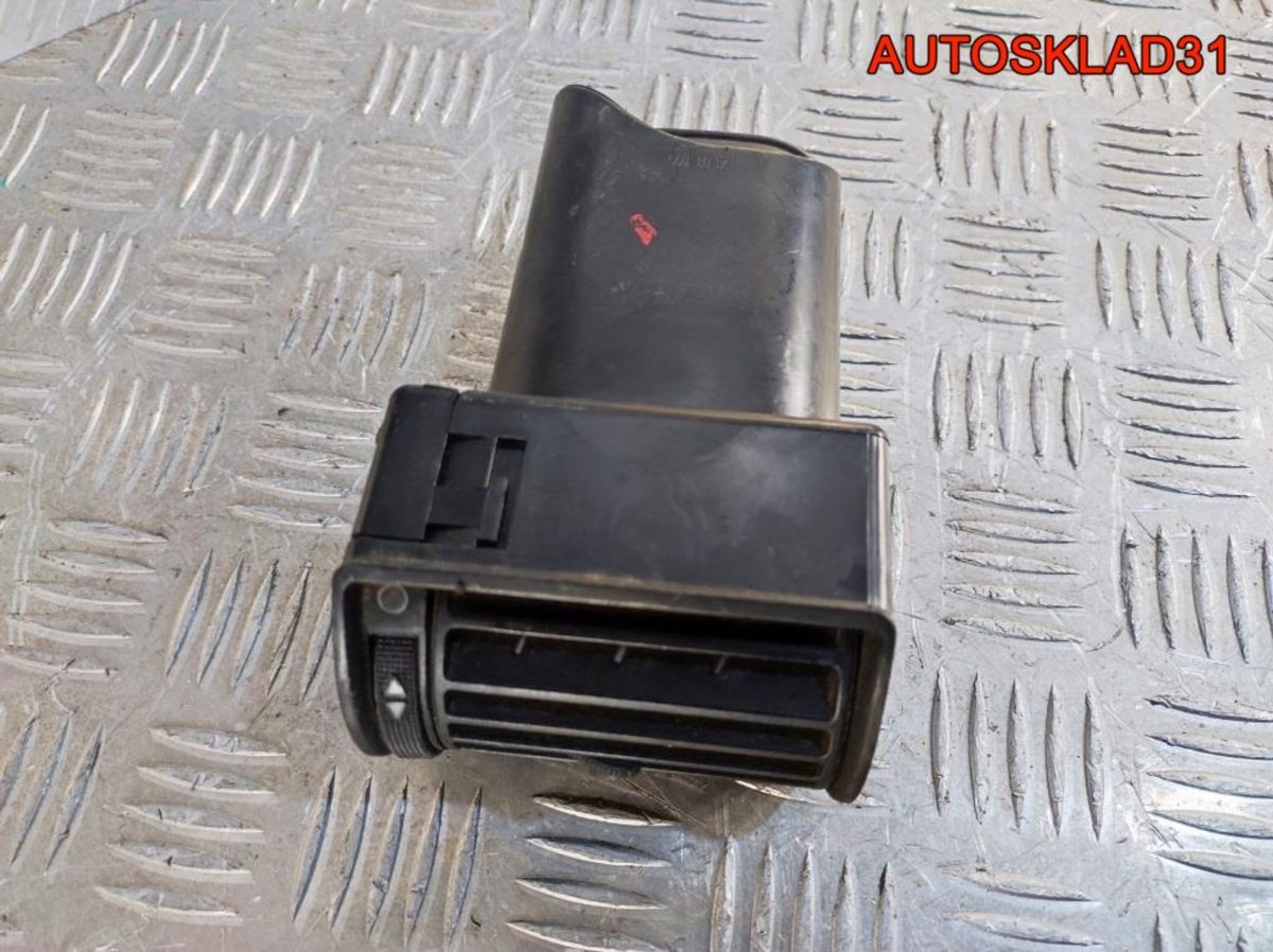 Дефлектор воздушный левый Audi A6 C4 4A1820901 - АвтоСклад31.рф - авторазборка контрактные б/у запчасти в г. Белгород