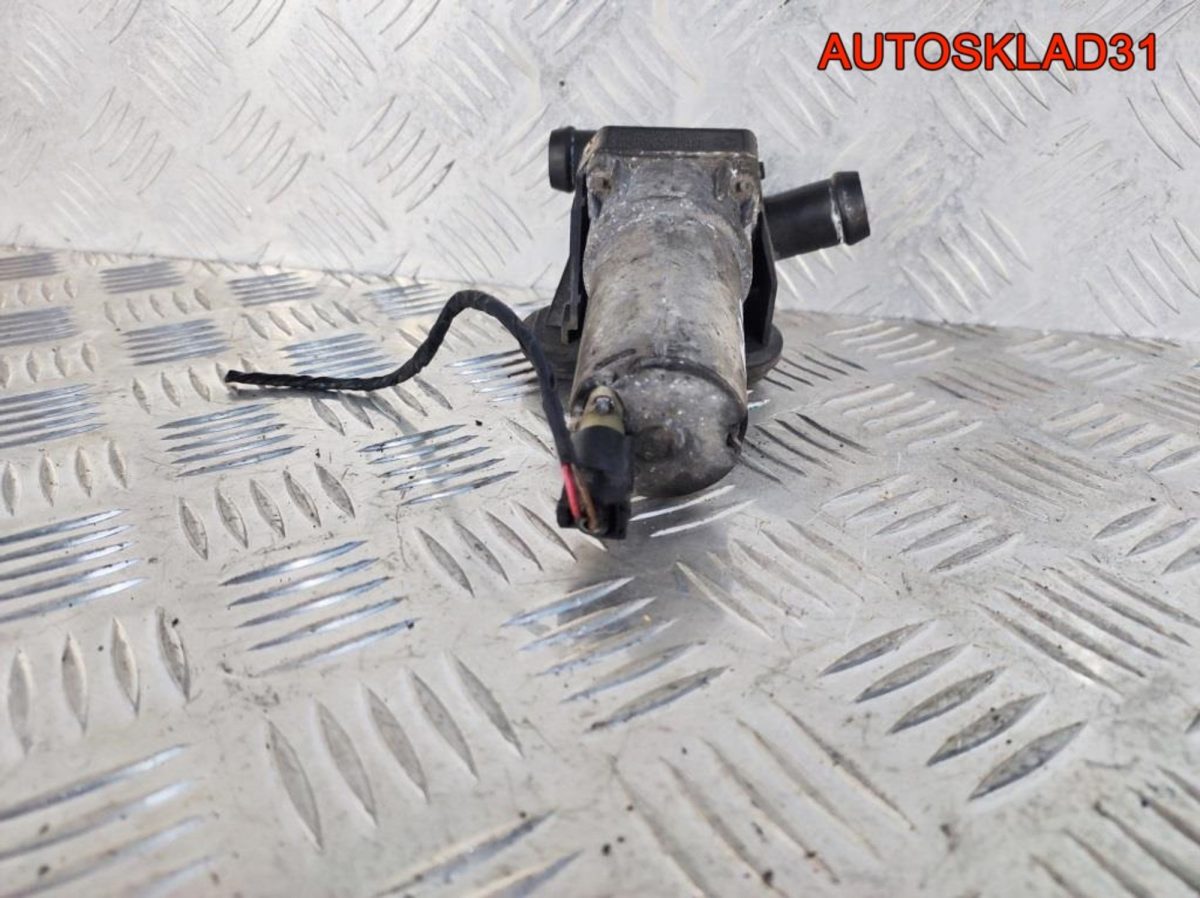 Насос водяной дополнительный BMW E90 64116928246 - АвтоСклад31.рф - авторазборка контрактные б/у запчасти в г. Белгород