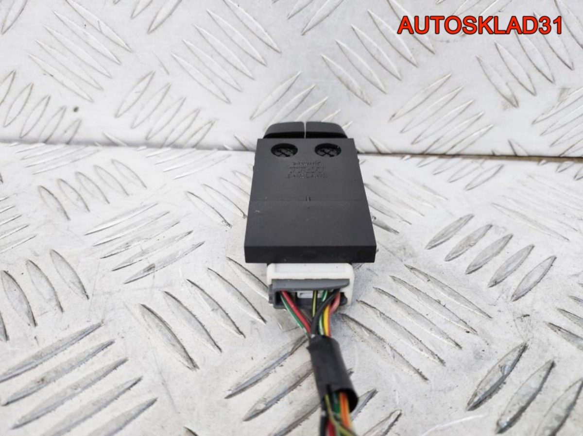 Кнопка противотуманки Mitsubishi Carisma MR270320 - АвтоСклад31.рф - авторазборка контрактные б/у запчасти в г. Белгород