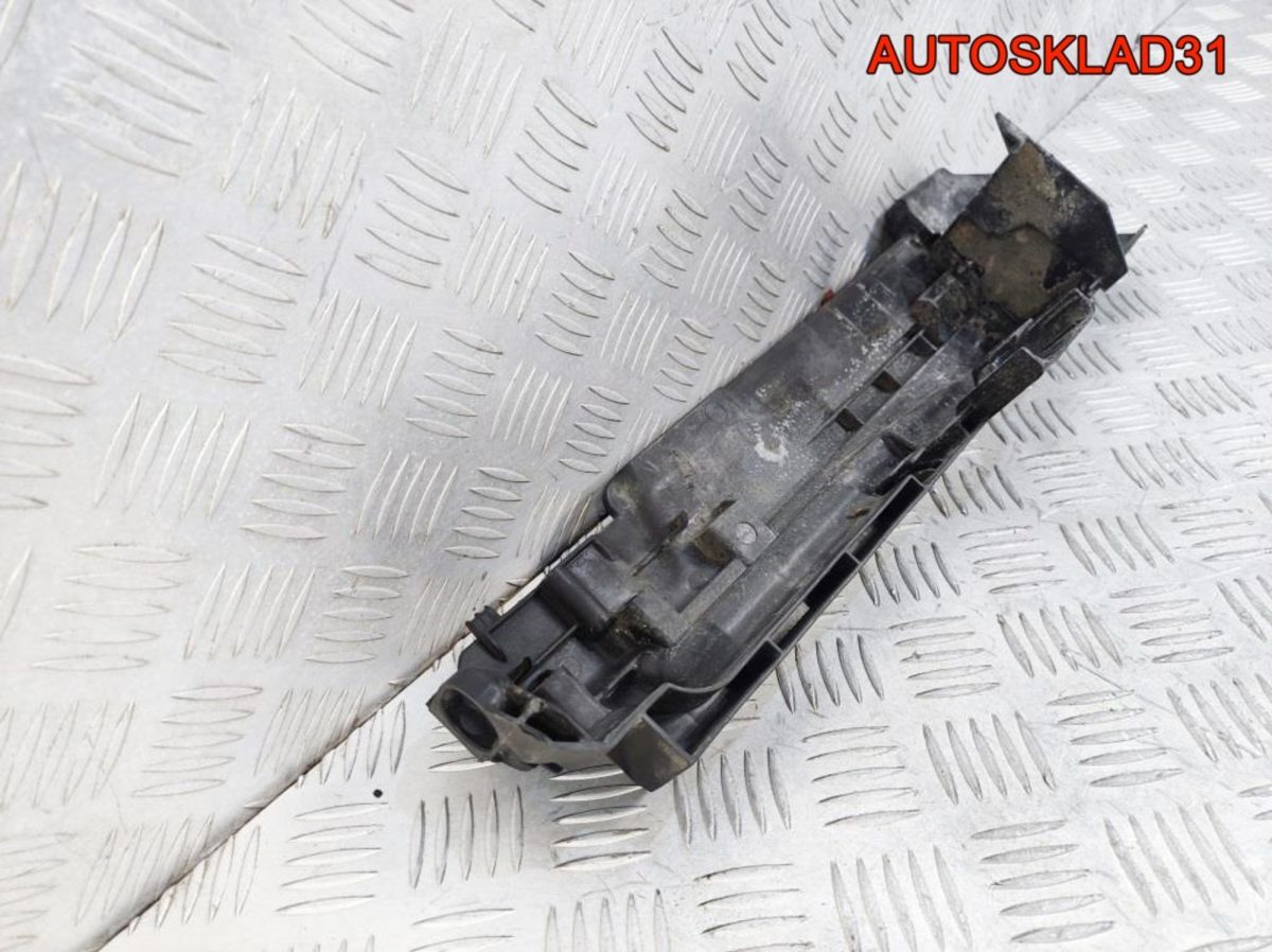 Кронштейн радиатора правый BMW E90 17107524914 - АвтоСклад31.рф - авторазборка контрактные б/у запчасти в г. Белгород