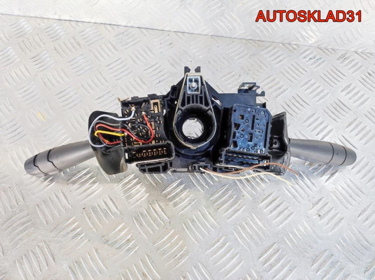 Переключатель подрулевой Renault Logan 8200792575 - АвтоСклад31.рф - авторазборка контрактные б/у запчасти в г. Белгород