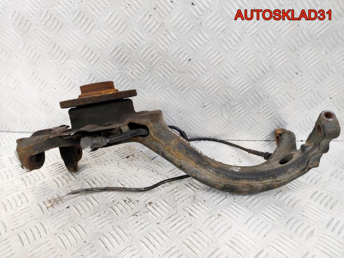 Кулак передний правый VW Passat B5 8D0407258R - АвтоСклад31.рф - авторазборка контрактные б/у запчасти в г. Белгород
