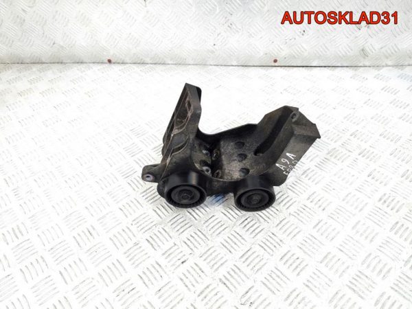 Кронштейн ручки двери Ford Focus 2 3M51R224A37BF - АвтоСклад31.рф - авторазборка контрактные б/у запчасти в г. Белгород