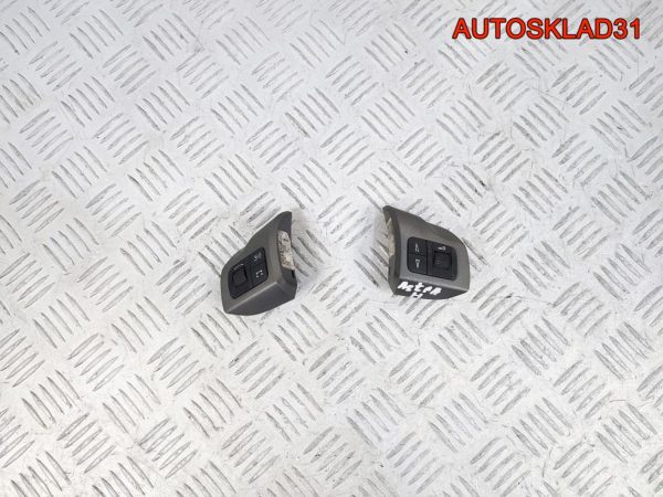 Ручка внутренняя передняя правая Nissan Micra K12 - АвтоСклад31.рф - авторазборка контрактные б/у запчасти в г. Белгород