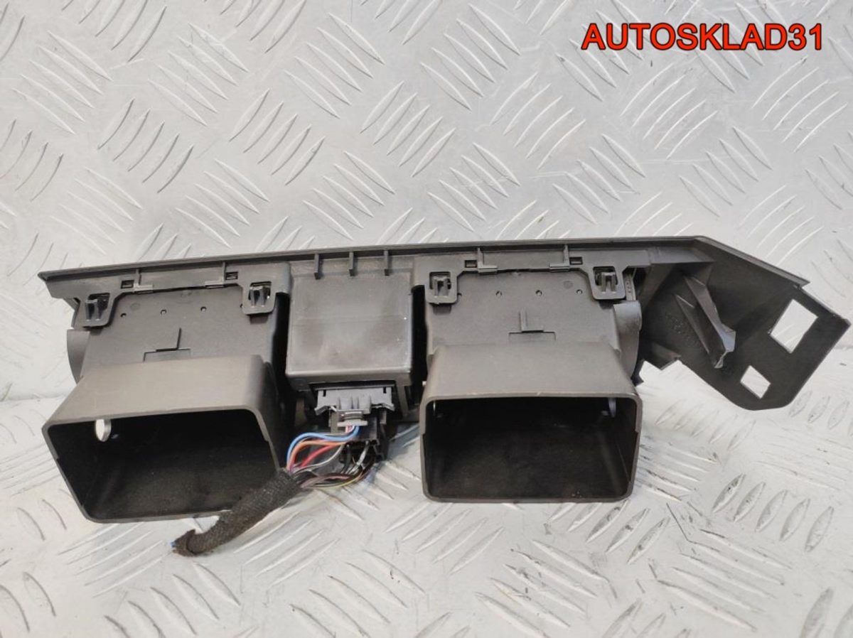 Дефлектор центр в сборе Opel Meriva A 93332971 - АвтоСклад31.рф - авторазборка контрактные б/у запчасти в г. Белгород