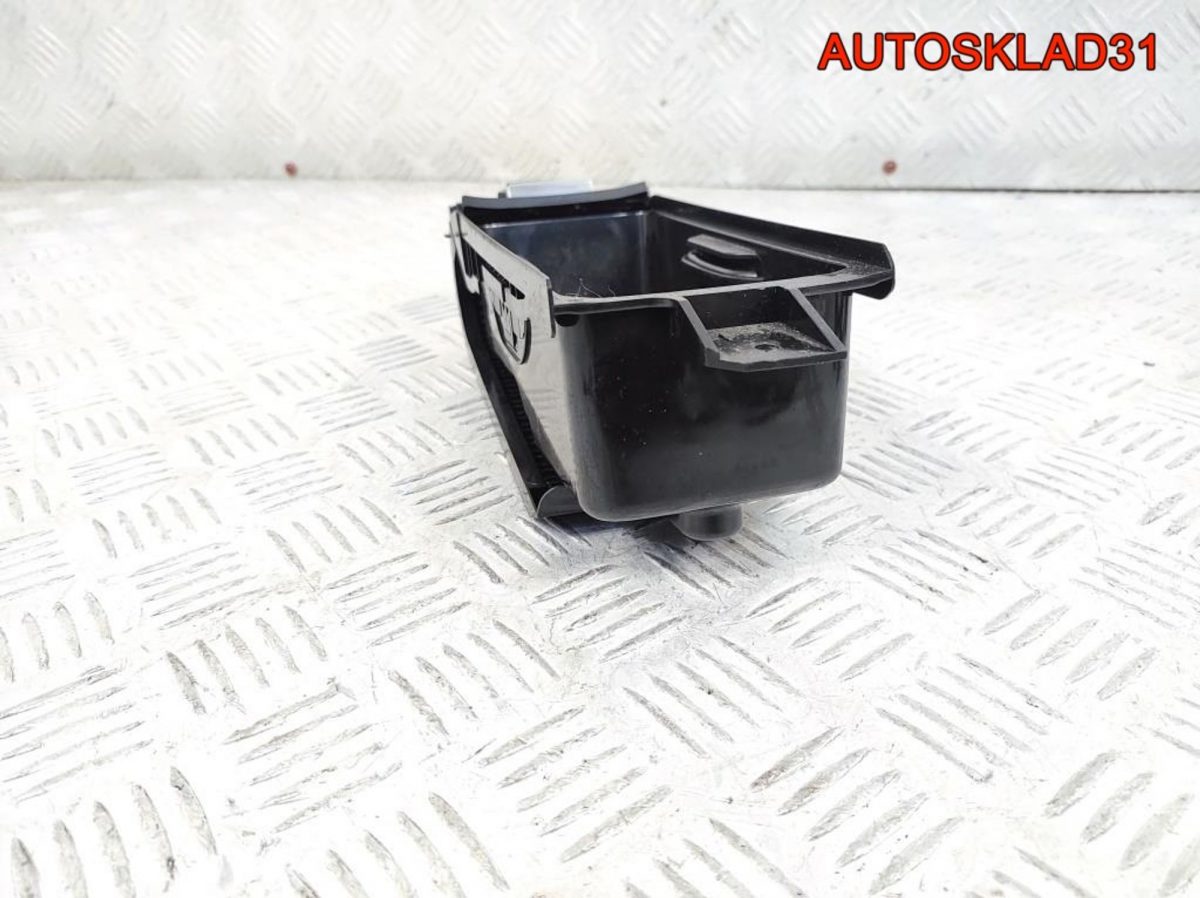 Подстаканник Volkswagen Golf 6 1K0862531A - АвтоСклад31.рф - авторазборка контрактные б/у запчасти в г. Белгород