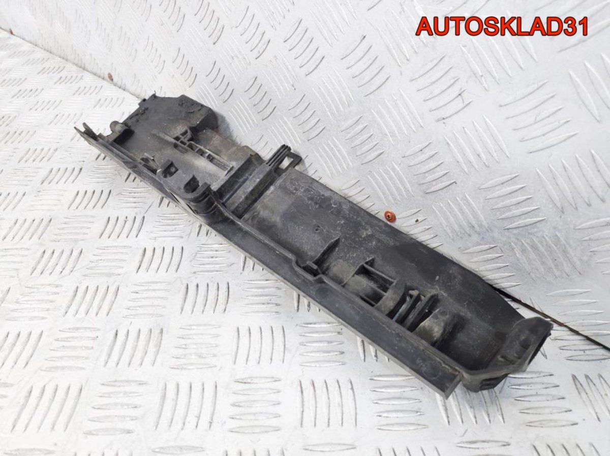Кронштейн радиатора левый BMW E90 17107524912 - АвтоСклад31.рф - авторазборка контрактные б/у запчасти в г. Белгород