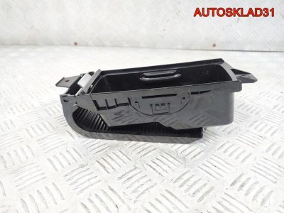 Подстаканник Volkswagen Golf 6 1K0862531A - АвтоСклад31.рф - авторазборка контрактные б/у запчасти в г. Белгород