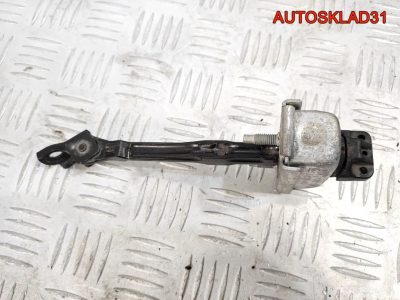 Ограничитель двери передней Opel Astra J 13270665 - АвтоСклад31.рф - авторазборка контрактные б/у запчасти в г. Белгород