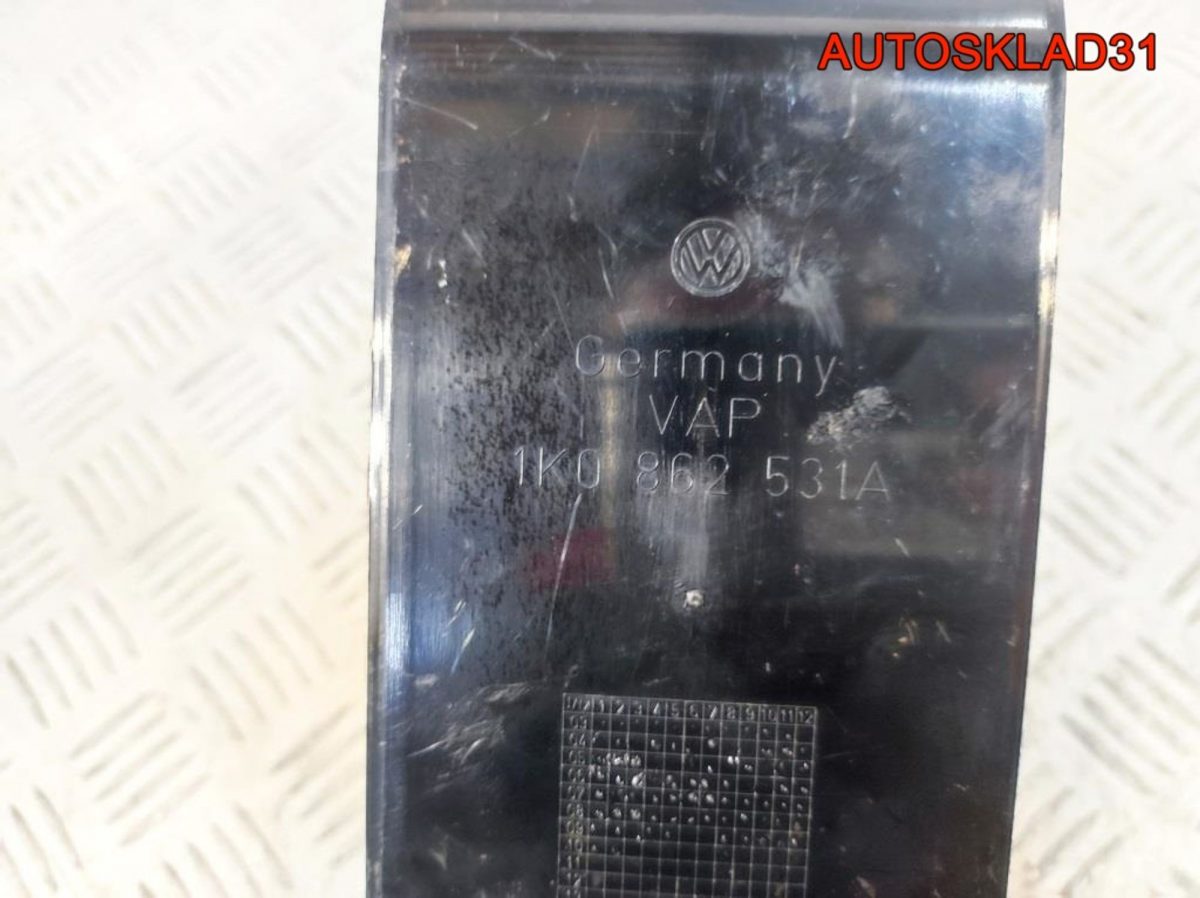 Подстаканник Volkswagen Golf 6 1K0862531A - АвтоСклад31.рф - авторазборка контрактные б/у запчасти в г. Белгород