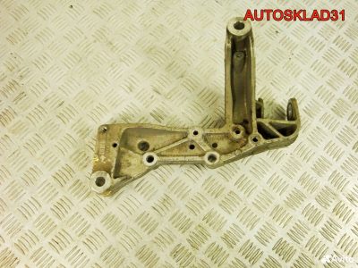 Кронштейн переднего рычага VW Golf 5 1К0199295Е - АвтоСклад31.рф - авторазборка контрактные б/у запчасти в г. Белгород