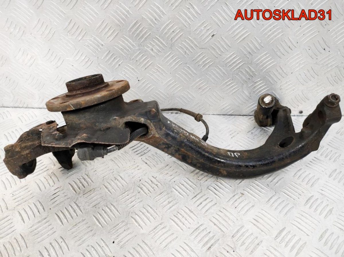 Кулак передний правый VW Passat B5 8D0407258S - АвтоСклад31.рф - авторазборка контрактные б/у запчасти в г. Белгород