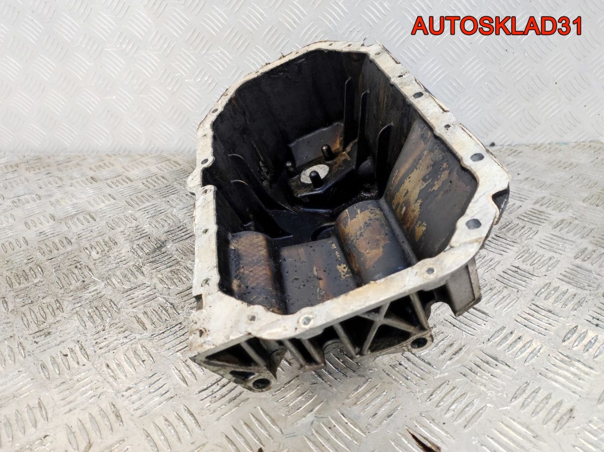 Поддон двигателя VW Polo 1,4 BKY 032103603N Бензин - АвтоСклад31.рф - авторазборка контрактные б/у запчасти в г. Белгород
