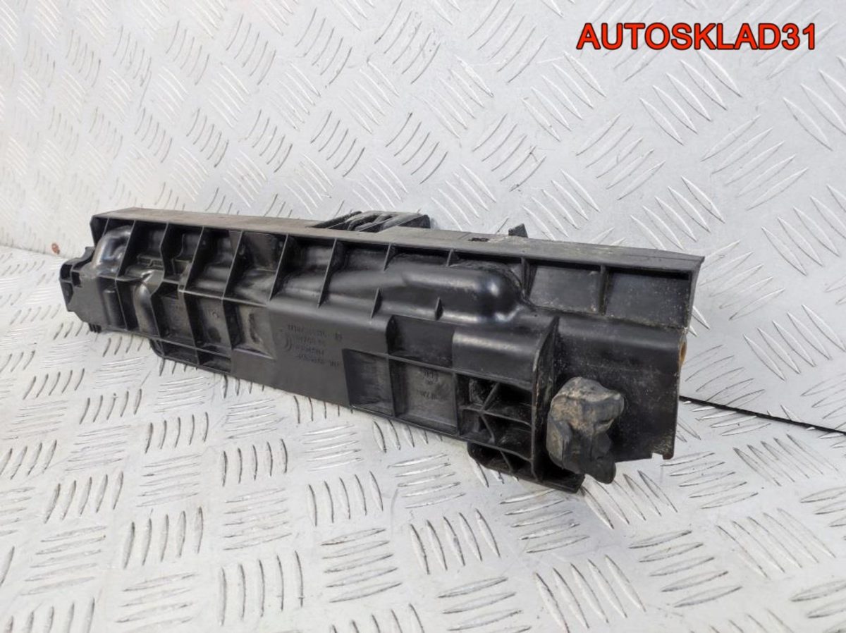 Кронштейн радиатора правый BMW E90 17107524914 - АвтоСклад31.рф - авторазборка контрактные б/у запчасти в г. Белгород