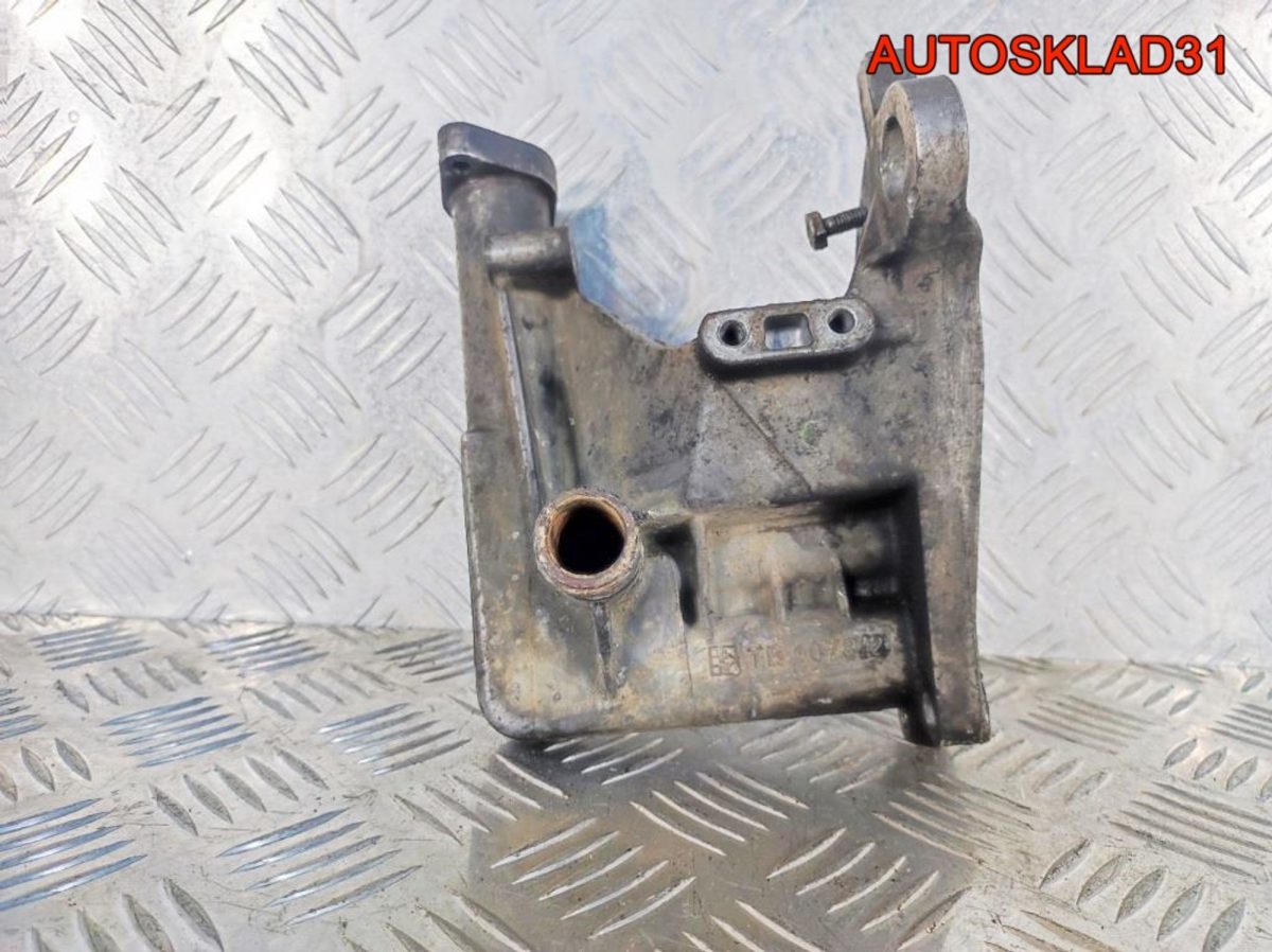 Фланец системы охлаждения Vito 638 A6112000690 - АвтоСклад31.рф - авторазборка контрактные б/у запчасти в г. Белгород