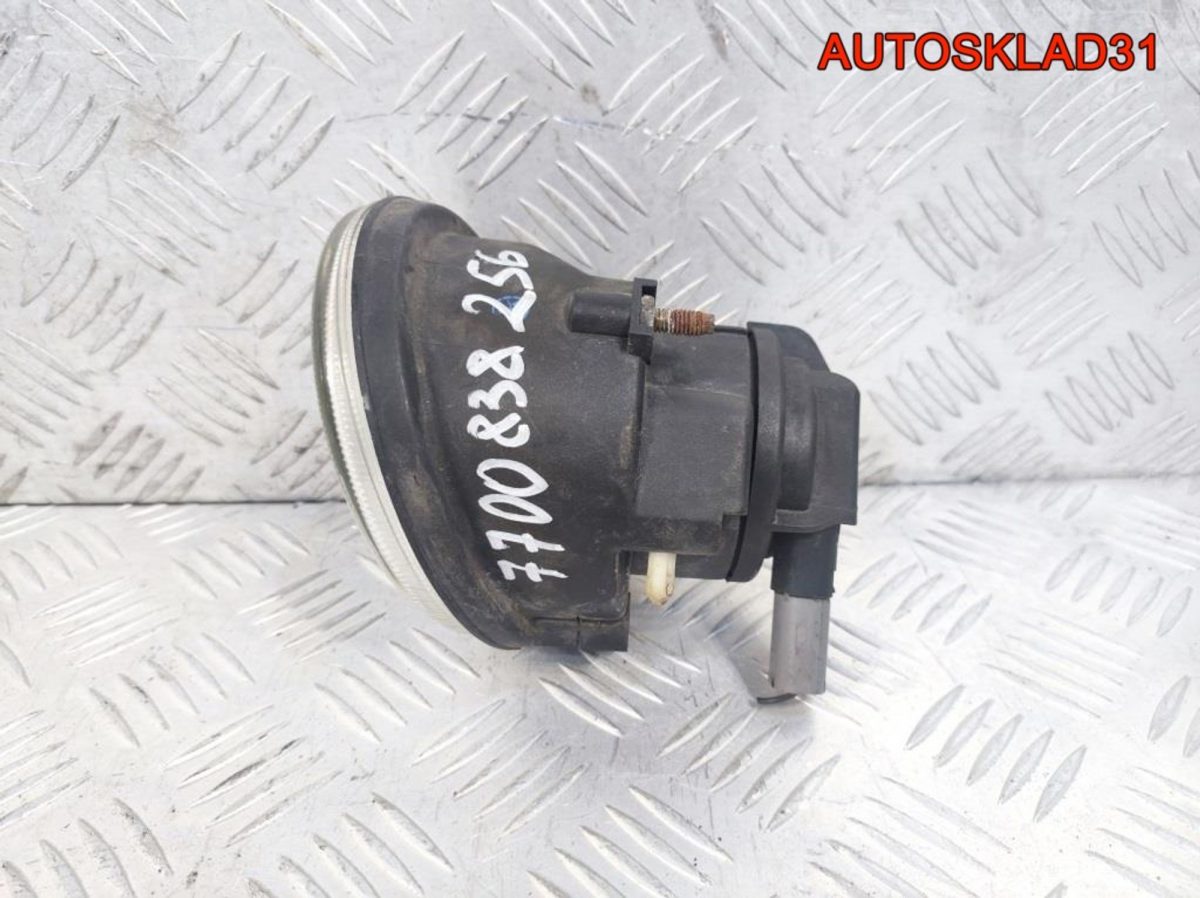 Фара противотуманная R Renault Kangoo 1 7700838256 - АвтоСклад31.рф - авторазборка контрактные б/у запчасти в г. Белгород