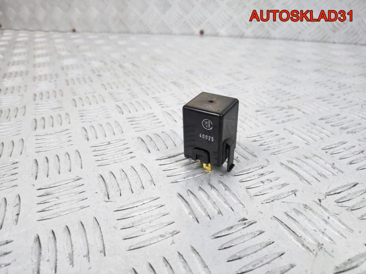 Реле поворотов Hyundai Elantra 9555039000 - АвтоСклад31.рф - авторазборка контрактные б/у запчасти в г. Белгород