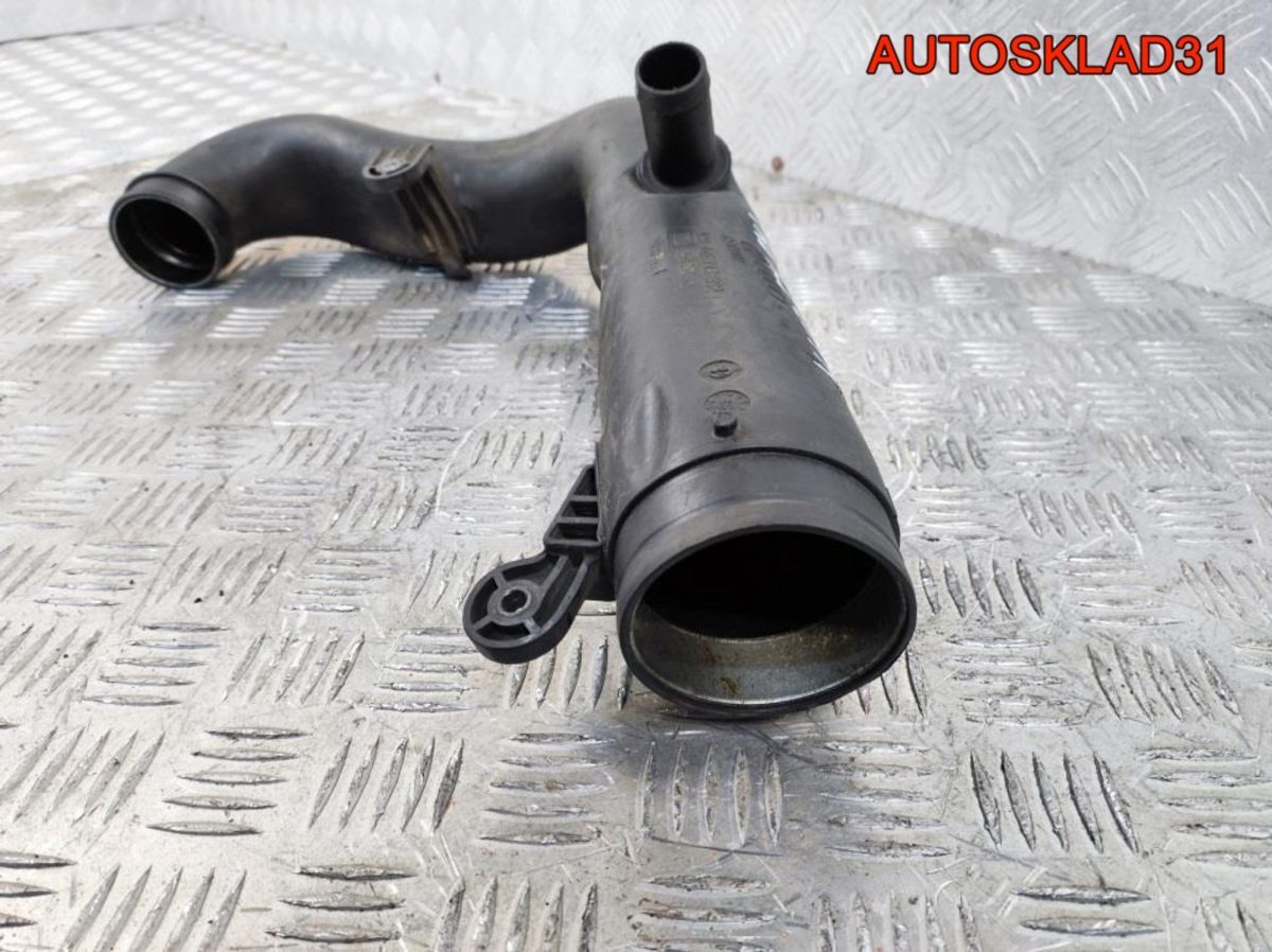 Патрубок воздушного фильтра VWPassat B6 1K0129654K - АвтоСклад31.рф - авторазборка контрактные б/у запчасти в г. Белгород