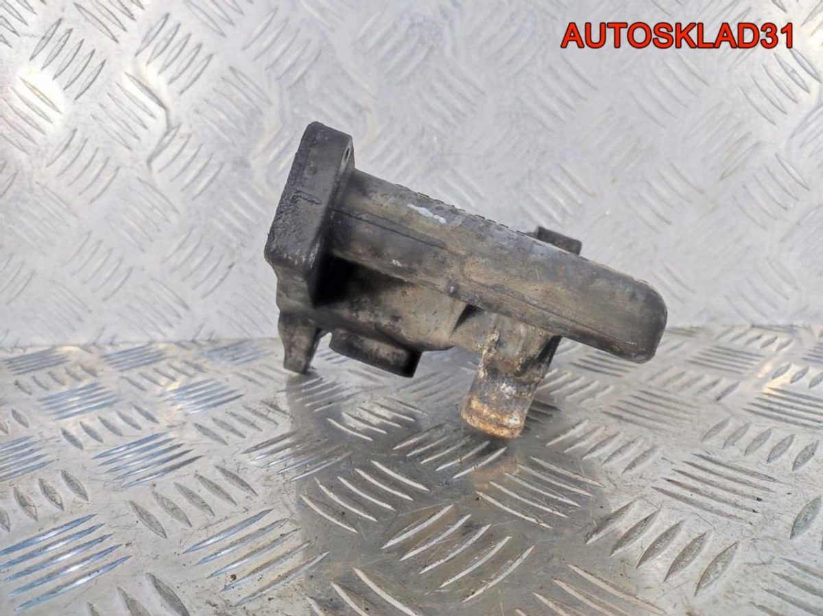 Фланец системы охлаждения Vito 638 A6112000690 - АвтоСклад31.рф - авторазборка контрактные б/у запчасти в г. Белгород